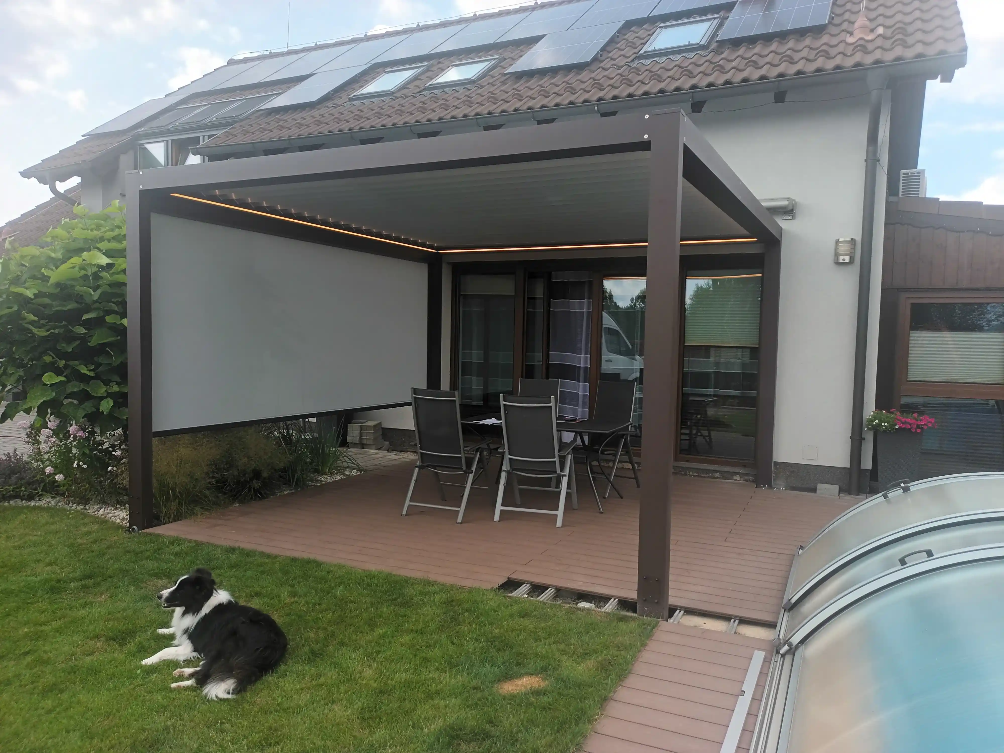 Hliníková bioklimatická pergola Rolux