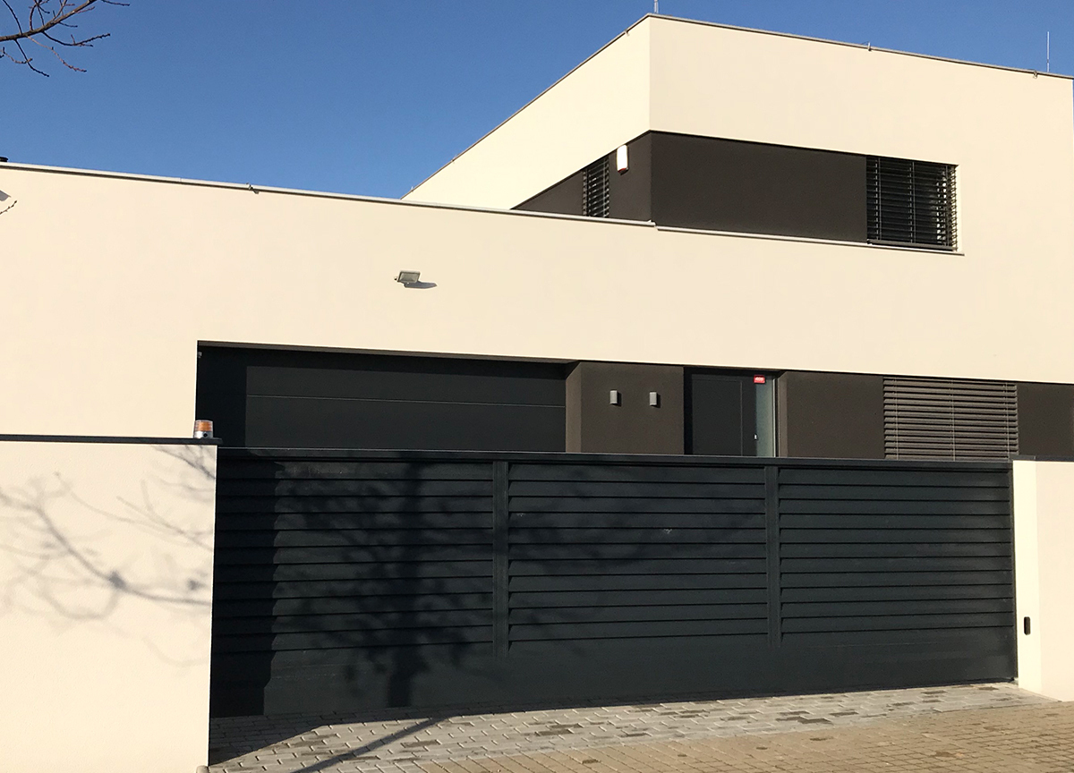 image:Image other/1122_2_1.jpg